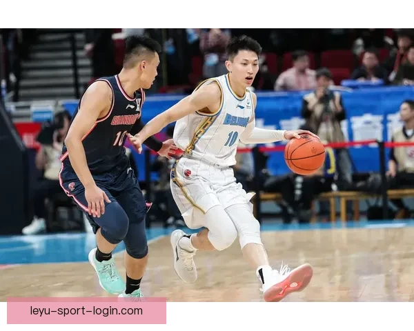 北京力克广东胡明轩人缘佳杜锋笑盈骏神情凶狠全场焦点